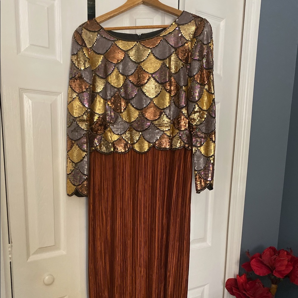 Gorgeous vintage formal dress